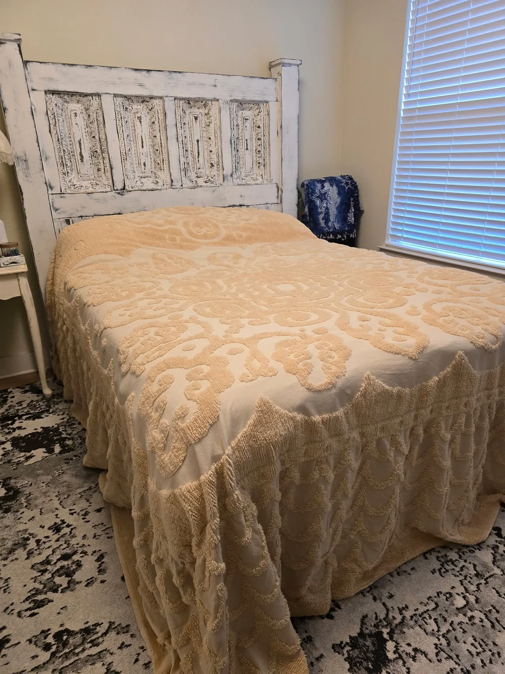 Lamont Limited, Cream Tufted Vintage Chenille Bedspread